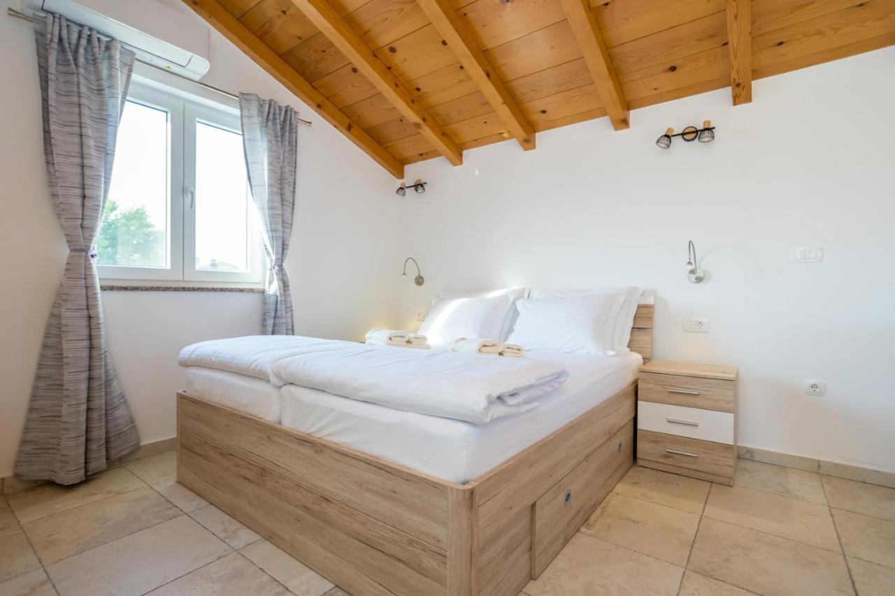 Holiday House Toici Nenadici  Extérieur photo